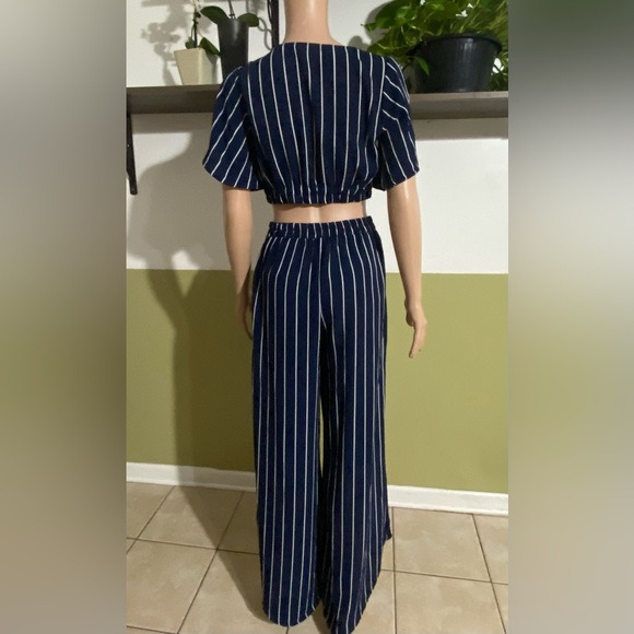 Women Two piece set - Picture 4 of 10